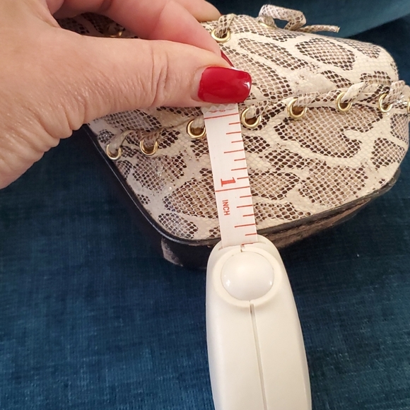 Stuart Weitzman pump - Picture 5 of 9